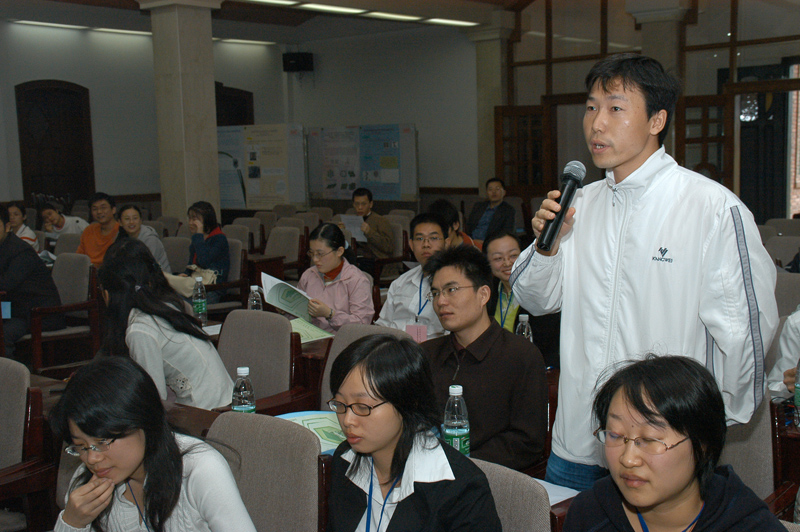 热烈庆祝2006“芙兰杯”广东省高校研究生化学学术研讨会暨william威廉英国芙兰励教奖学金颁奖仪式圆满成功 