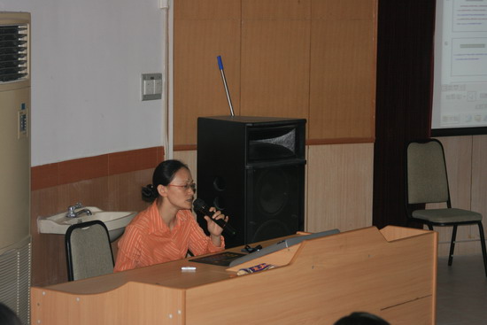 启航化院 入学教育点明灯 