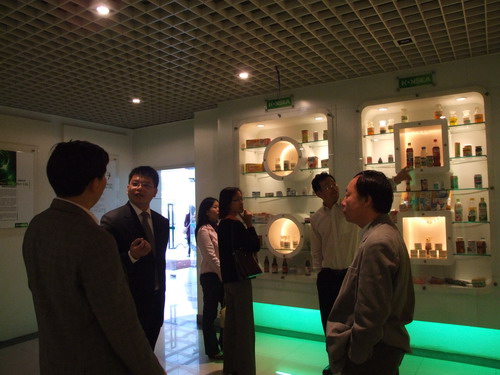 我院领导回访名誉导师 