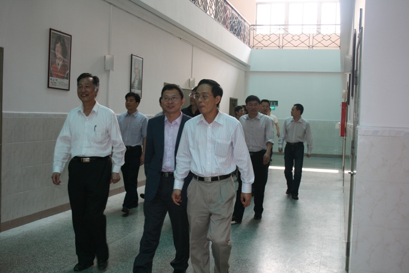 “生物无机与合成化学”教育部重点实验室通过教育部验收 