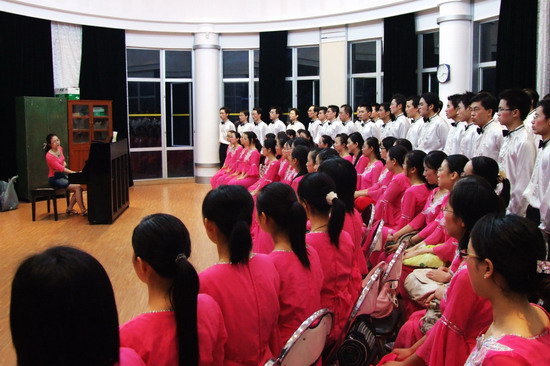 我院研究生在william威廉英国第二届研究生合唱节中获佳绩 