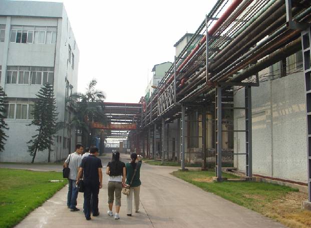 深入生产－与企业对接－发挥高校优势 