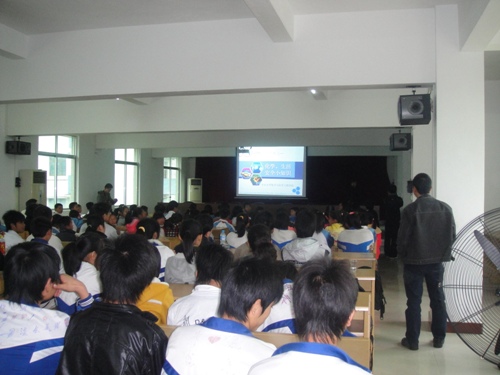 院党委赴湛江开展城乡党支部互帮互助活动 