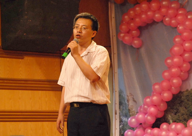 下一站，绽放-- ——记化学与化学工程学院2010年送旧晚会 