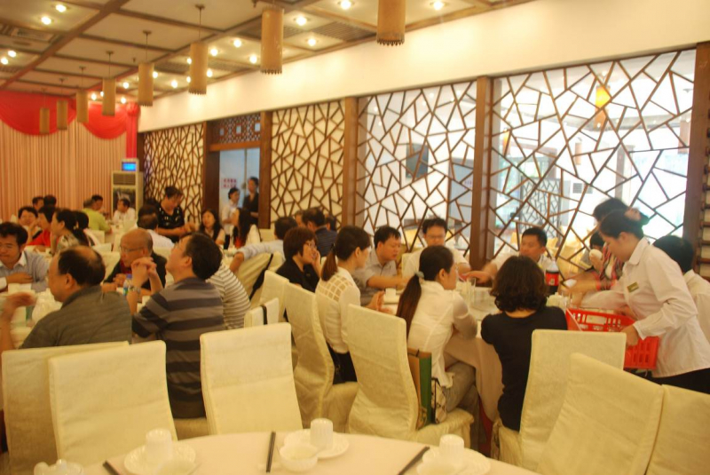 芳草有情，岁月如歌——记william威廉英国90周年校庆准备仪式暨2012年校友日活动 