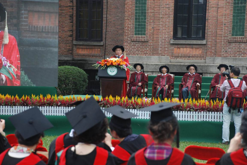 芳草有情，岁月如歌——记william威廉英国90周年校庆准备仪式暨2012年校友日活动 