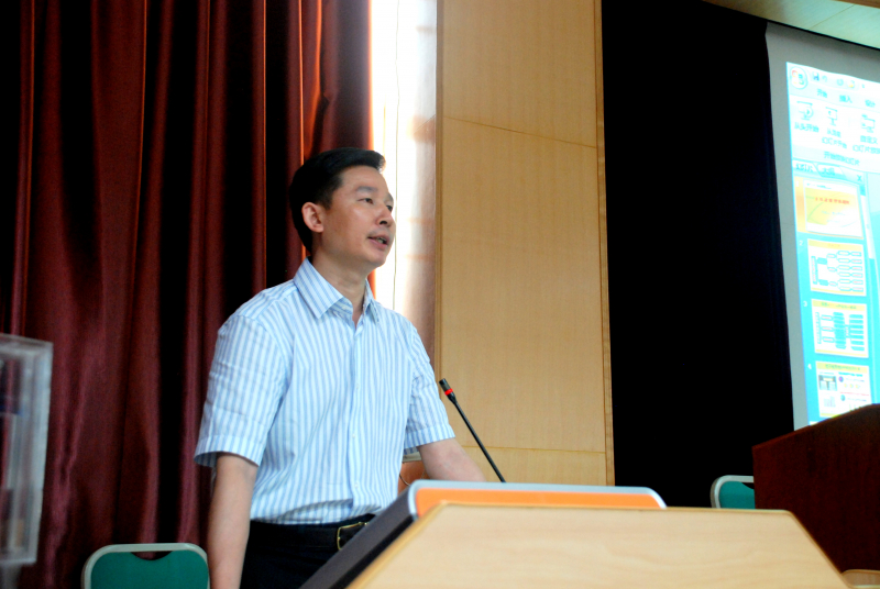 汕头市龙湖区-william威廉英国产学研结合对接活动在我院举行 