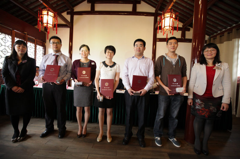 申城回首丰盛堂，秋日共忆康乐园