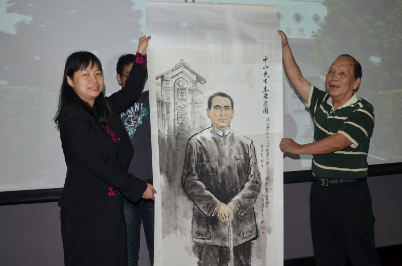 忆五十年峥嵘岁月，襄化学院重聚盛举 