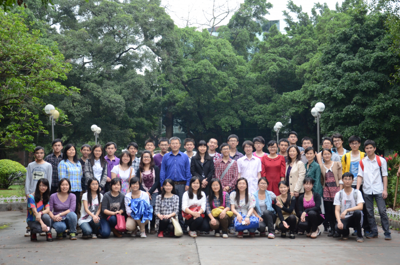 怀感恩之心 种美丽之花 