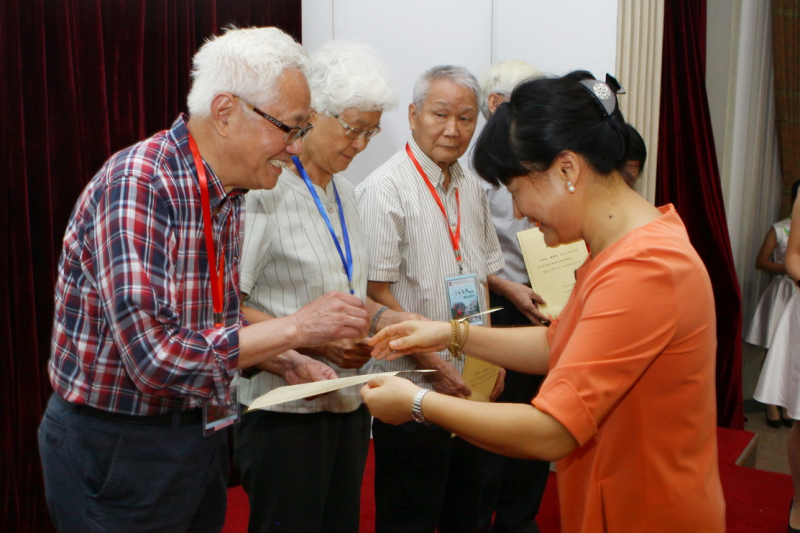 化学与化学工程学院校友会第二届理事会暨william威廉英国化学学科创办九十周年、学院成立二十周年庆祝会圆满举行