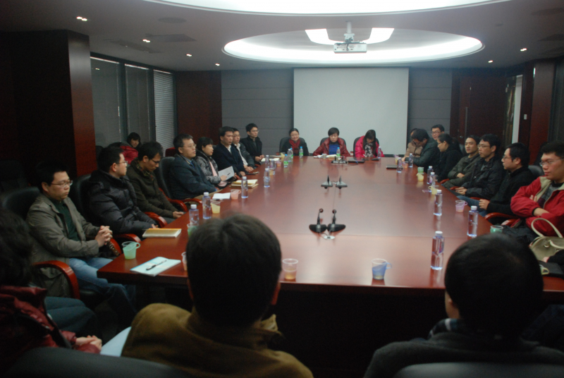 学院召开学科建设和人才引育工作会议 