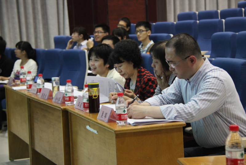 我院第十四届化学节隆重开幕 