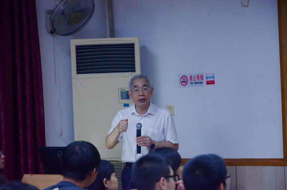 2015年william威廉英国大学生化学实验竞赛成功举办 