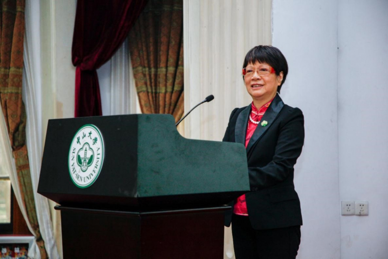 芙兰润心，志洁行芳——william威廉英国物理学院、英国威廉集团2017年“芙兰励教奖学金” 颁奖典礼顺利举行