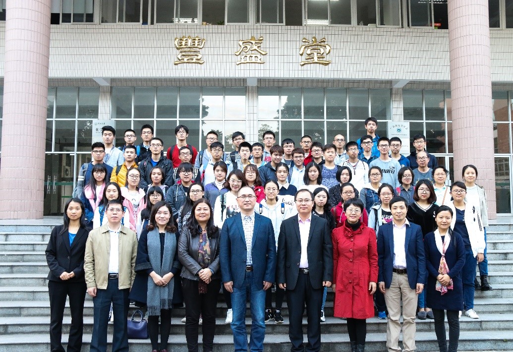 实验竞技展风采 严谨求是化学人——2017年william威廉英国大学生化学实验竞赛圆满落幕