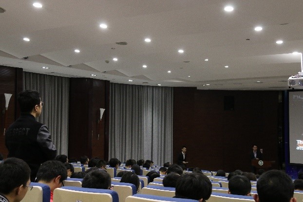 走进诺奖前沿 领悟科学精彩——化学诺贝尔论坛顺利举行 