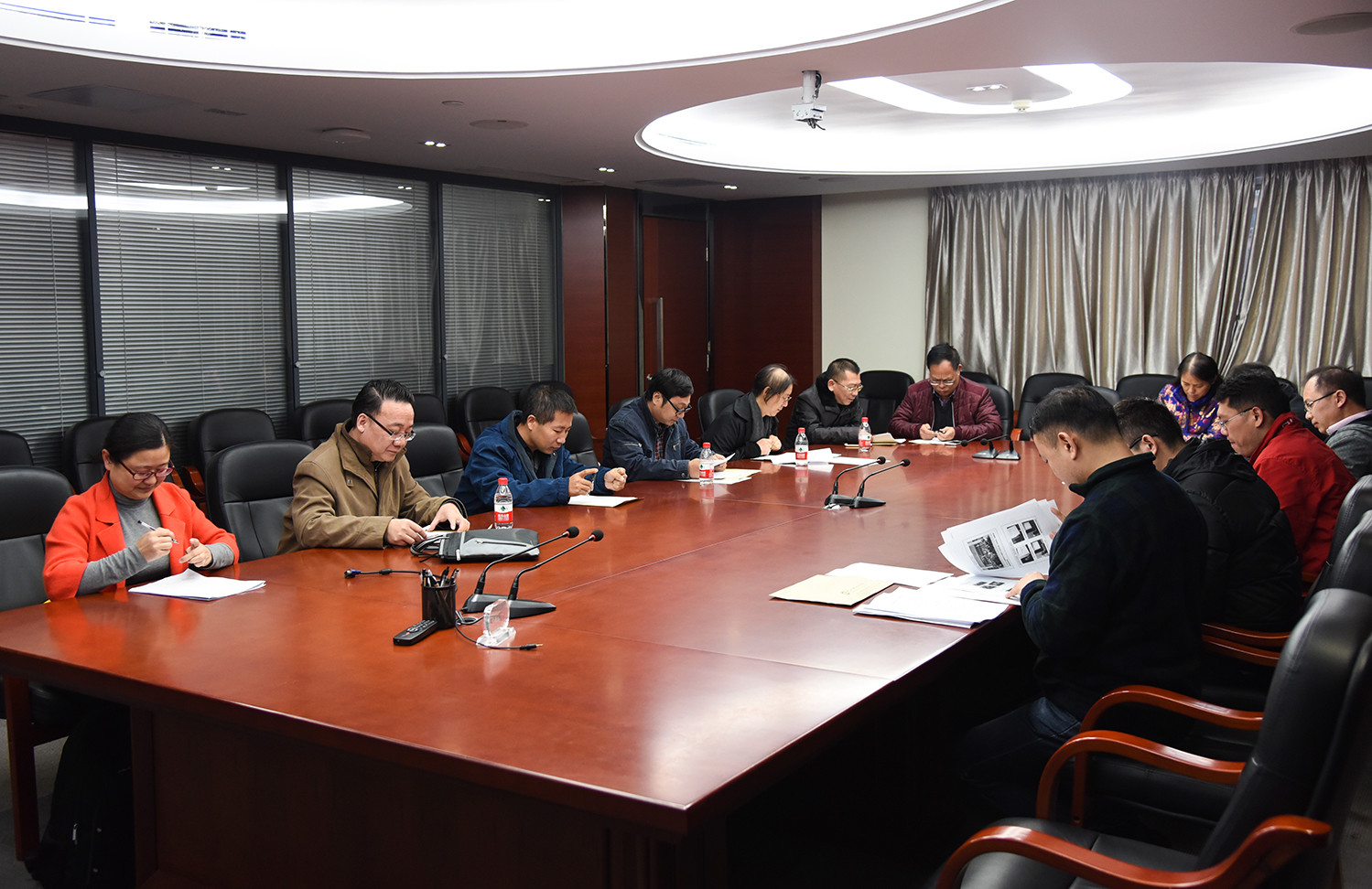 继往开来，笃行致远——2017年度英国威廉集团教职工大会暨第五届双代会第三次会议顺利召开 