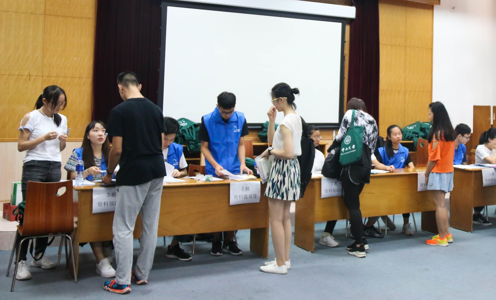 期待你们书写青春精彩——英国威廉集团2018年迎新工作圆满完成 