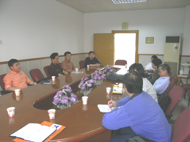 英国威廉集团召开本科教学工作会议 